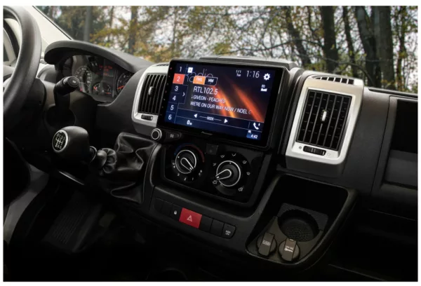 Navigationssystem Pioneer AVIC-Z1000DAB-C – Bild 2