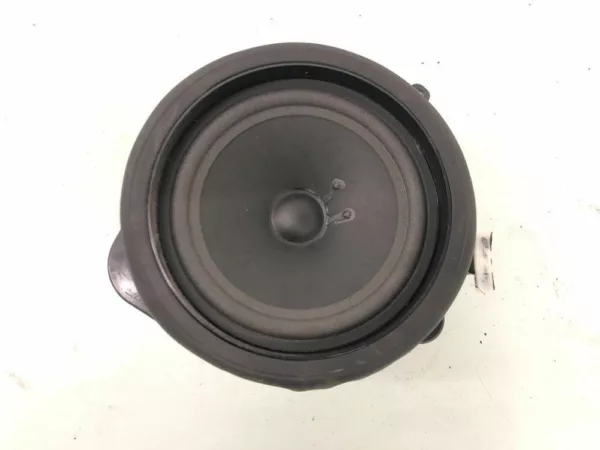 Lautsprecher BOSE A3 Sportback (8PA) Hatchback 5-drs 2.0 TDI DPF (BMM) 2007 (8E0035411B, 290326001, 273599002, 355023)