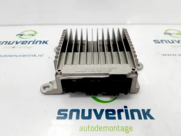Audio Verstärker BOSE Megane III Grandtour (KZ) Combi 1.5 dCi 110 (K9K-J836) 2012 (280639878R) 31756225 – Bild 2