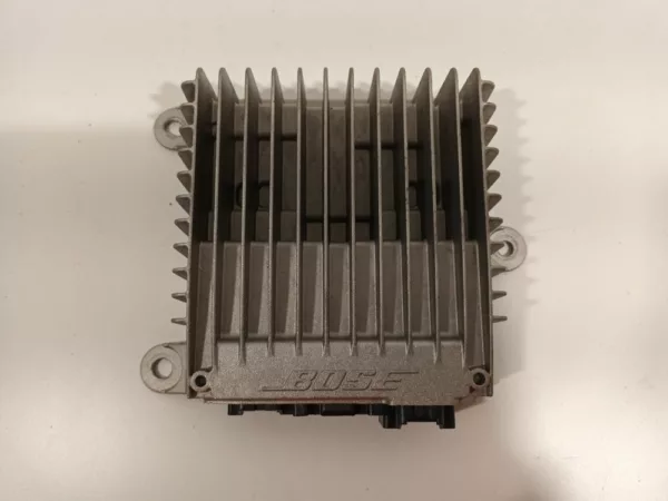 Audio Verstärker BOSE Megane III Grandtour (KZ) Combi 5-drs 1.5 dCi 110 (K9K-636(K9K-A6)) 2012 (280639878R, 280639878R)
