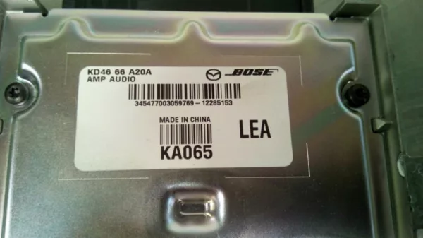 Audio Verstärker BOSE CX-5 (KE,GH) SUV 2.2 Skyactiv D 150 16V 4WD (SHY1) 2013 (KD4666A20A)