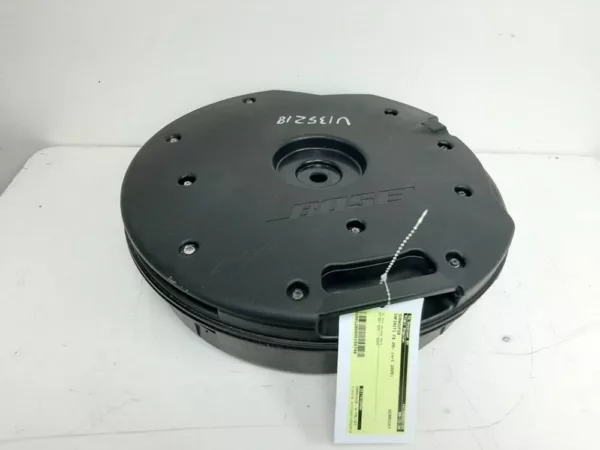 Subwoofer BOSE FX (S51) SUV 37 3.7 V6 24V AWD (VQ37VHR) 2009 (281701BM0A)