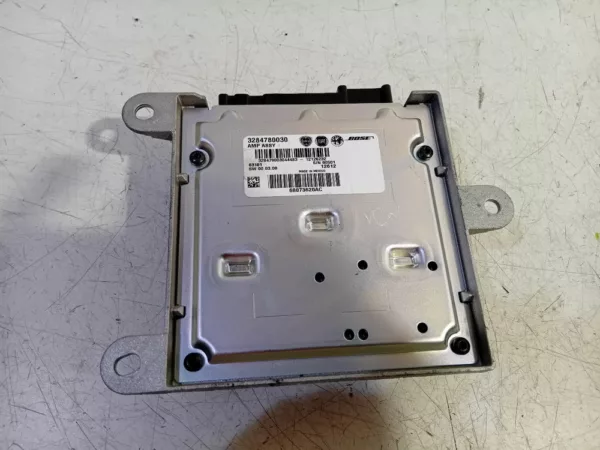 Audio Verstärker BOSE 500 (312) Hatchback 1.4 16V (169.A.3000) 2012 (3284780030, 3284780030)