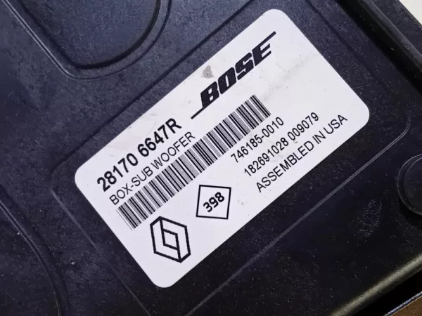 Subwoofer BOSE Megane IV (RFBB) Hatchback 5-drs 1.8 TCe 16V RS 280 (M5P-404(M5P-P4)) 2019 (281706647R, 281706647R)
