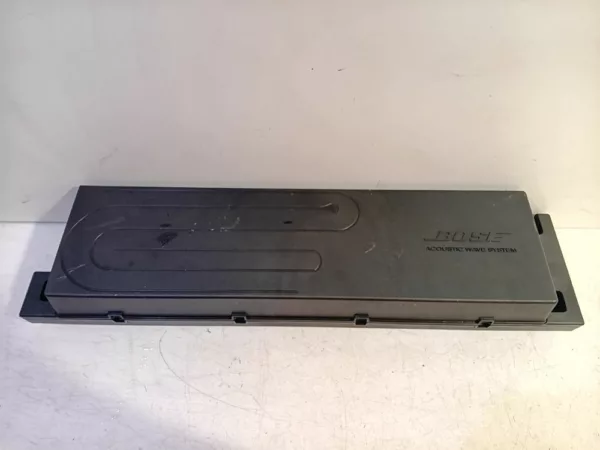 Subwoofer BOSE Megane IV (RFBB) Hatchback 5-drs 1.8 TCe 16V RS 280 (M5P-404(M5P-P4)) 2019 (281706647R, 281706647R)