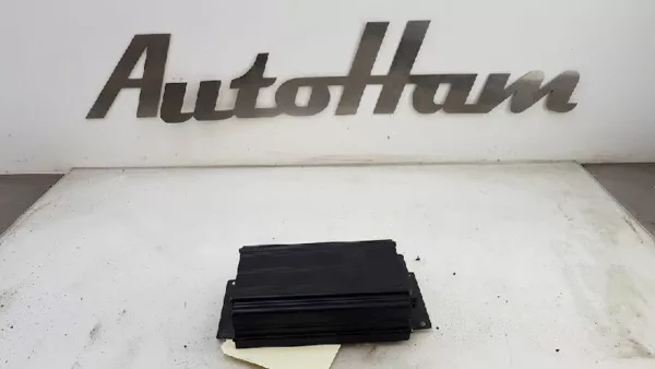 Audio Verstärker BOSE TT (8N3) Coupé 1.8 T 20V Quattro (BAM) 2001 (8N8035223)