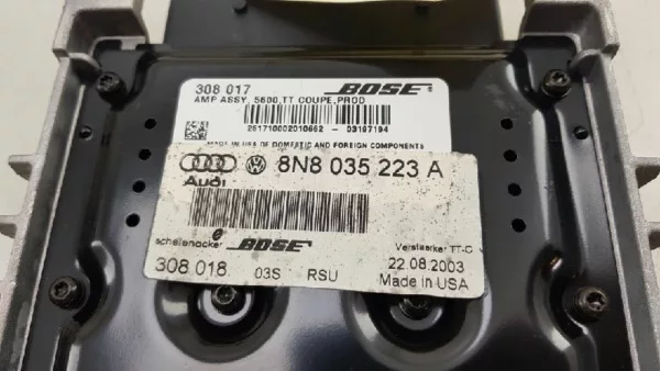 Audio Verstärker BOSE TT (8N3) Coupé 3.2 V6 24V Quattro (BHE) 2003 (8N8035223A)
