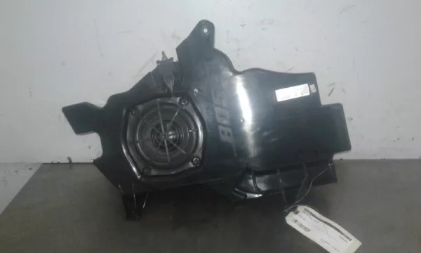 Subwoofer bose A3 (8P1) Hatchback 3-drs 2.0 16V FSI (AXW) 2003 (8P3035382A, 449081)