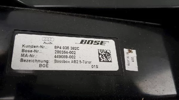 Subwoofer Bose S3 Sportback (8PA) Hatchback 5-drs 2.0 T FSI 16V (CDLA) 2009 (8P4035382C)