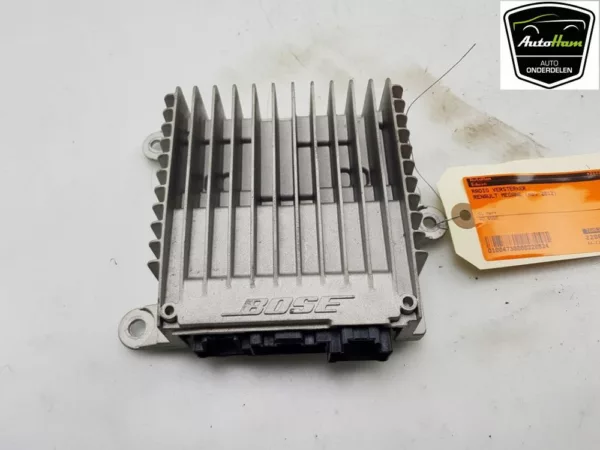 Audio Verstärker BOSE Megane III Grandtour (KZ) Combi 5-drs 1.5 dCi 110 (K9K-636(K9K-A6)) 2012 (280639878R) 280639878R