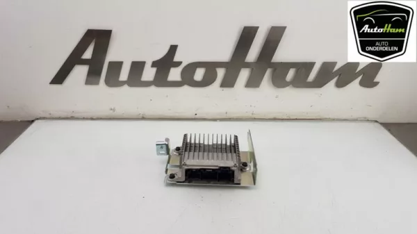 Audio Verstärker BOSE Megane III Grandtour (KZ) Combi 5-drs 1.4 16V TCe 130 (H4J-700(H4J-A7)) 2012 (280639878R) – Bild 2