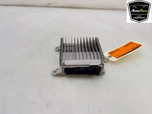Audio Verstärker BOSE Megane III Grandtour (KZ) Combi 5-drs 1.5 dCi 110 (K9K-636(K9K-A6)) 2012 (280639878R) 44197679 – Bild 2