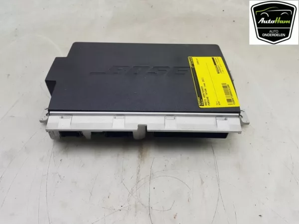 Audio Verstärker BOSE Taycan (Y1A) Sedan 4S (EBFA) 2021 (9J1035223F) – Bild 2