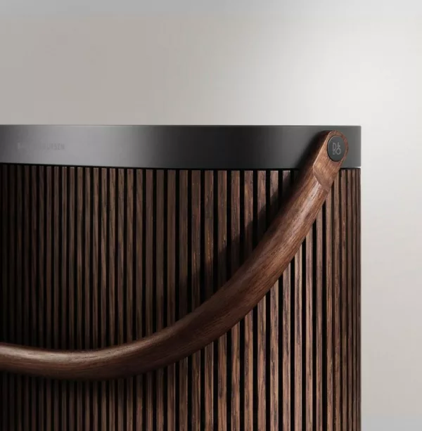 Bang & Olufsen Beosound A5 Dark Oak Portable-Lautsprecher (Active Room Compensation) – Bild 3