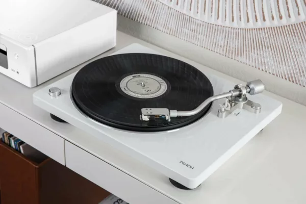 Denon DP-400 Plattenspieler – Bild 3