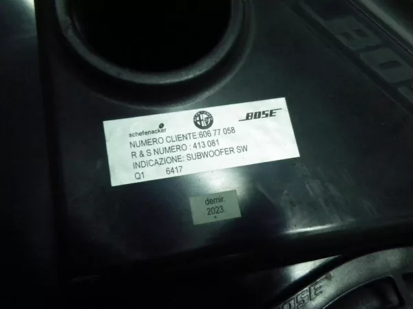 Subwoofer Lautsprecher 0060677058