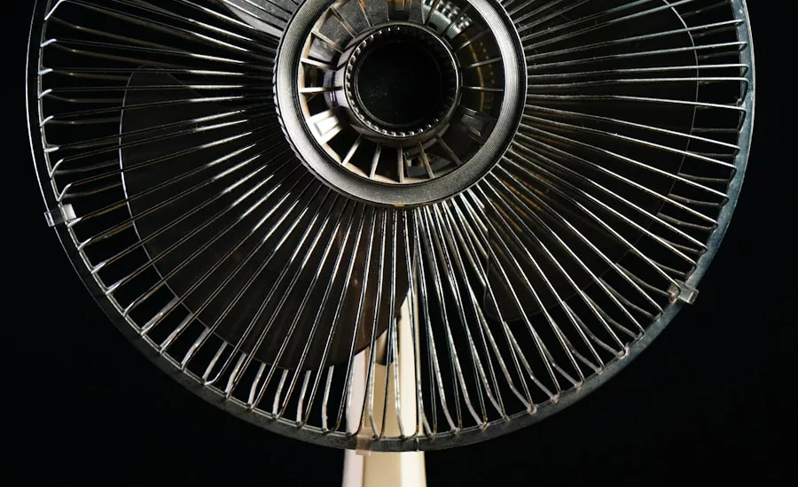 white desk fan