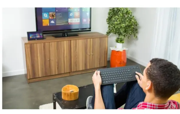 Microsoft All-in-One Media Tastatur mit Touchpad – Bild 3