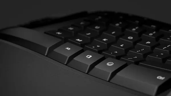 Microsoft Ergonomic Tastatur, Handballenauflage,USB,(LXN-00007) Schweizer-QWERTZ ergonomische – Bild 4