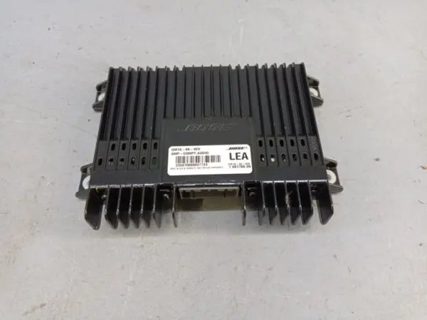 Audio-Verstärker MAZDA 6 STATION WAGON (GY) 2.0 DI BOSE,GM1A-66-92X 105 KW – Bild 2