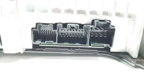 Audio Verstärker BOSE CX-7 SUV 2.3 MZR DISI Turbo 16V (L3K4) 2007 (EG2366920A, K0060) – Bild 5