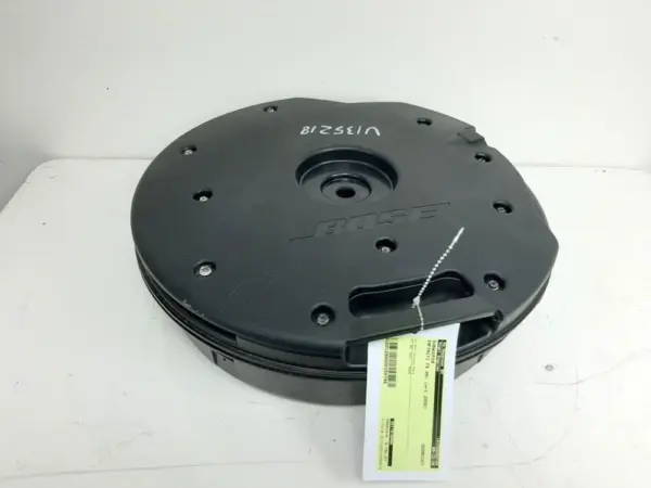 Subwoofer BOSE FX (S51) SUV 37 3.7 V6 24V AWD (VQ37VHR) 2009 (281701BM0A) – Bild 2