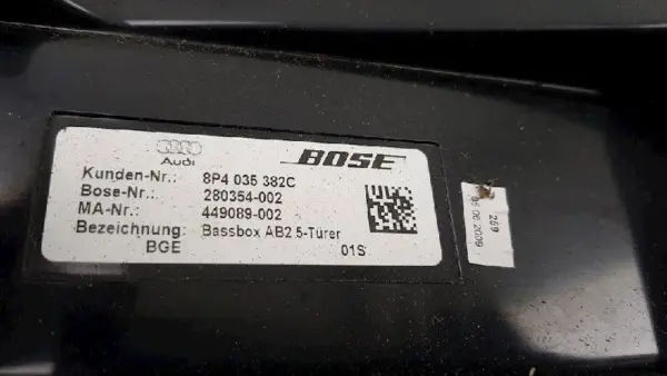 Subwoofer Bose S3 Sportback (8PA) Hatchback 5-drs 2.0 T FSI 16V (CDLA) 2009 (8P4035382C) – Bild 5