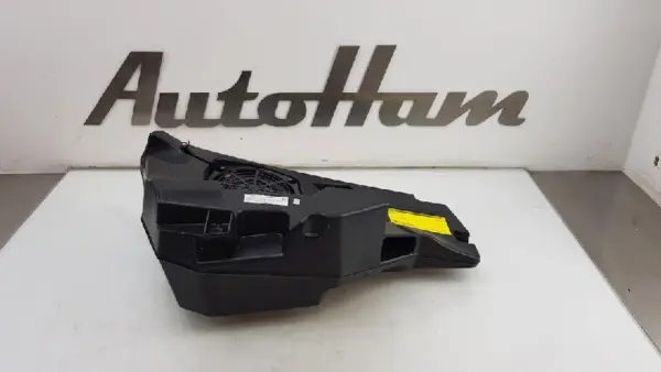 Subwoofer Bose TT (8J3) Coupé 2.0 TFSI 16V (BWA) 2007 (8J8035382A) – Bild 2