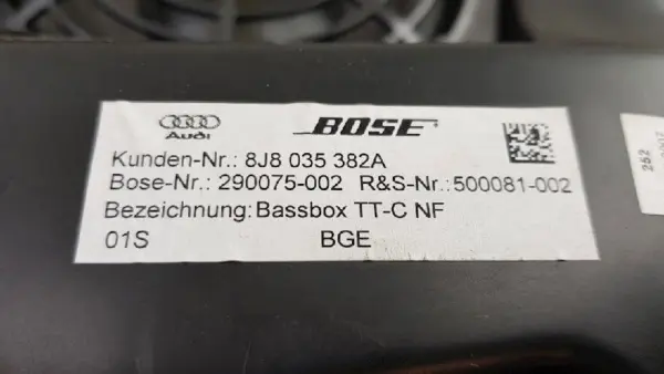 Subwoofer Bose TT (8J3) Coupé 2.0 TFSI 16V (BWA) 2007 (8J8035382A) – Bild 4