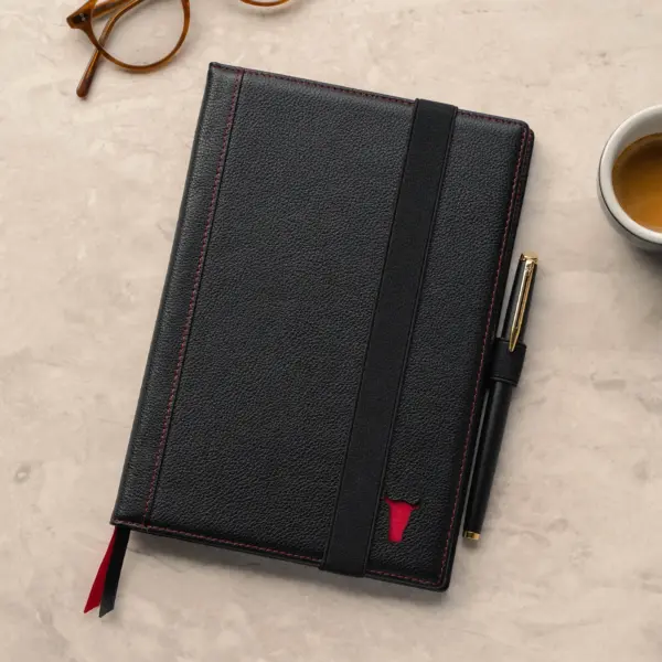 A4 / A5 Leder-Notebook-Cover (mit Notebook-Einsatz) - A4 / Schwarz mit Rotem Detail – Bild 5