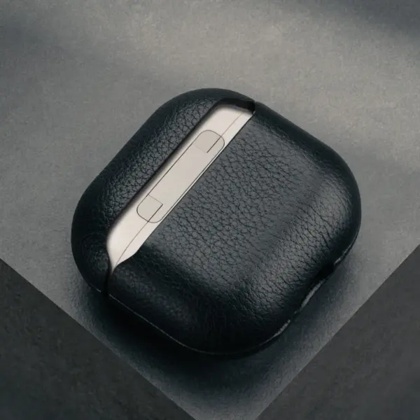 AirPods-Hülle (4. Generation) - Schwarz – Bild 5