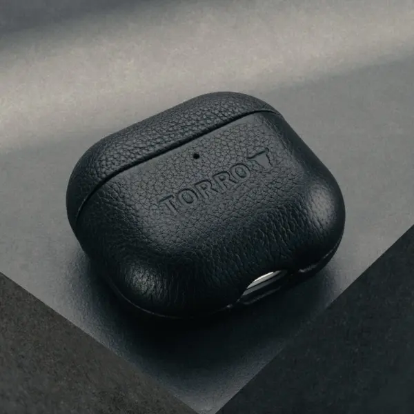 AirPods-Hülle (4. Generation) - Schwarz – Bild 4