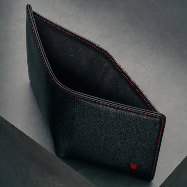 Lederbrieftasche (mit RFID-Schutz) - Schwarz mit Rotem Detail – Bild 4