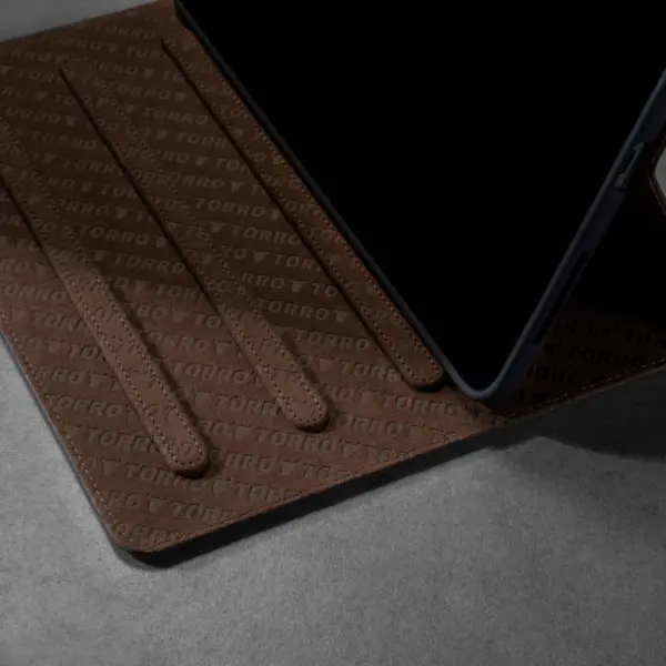 iPad Lederhülle (11. und 10. Gen) - Dunkelbraun – Bild 3