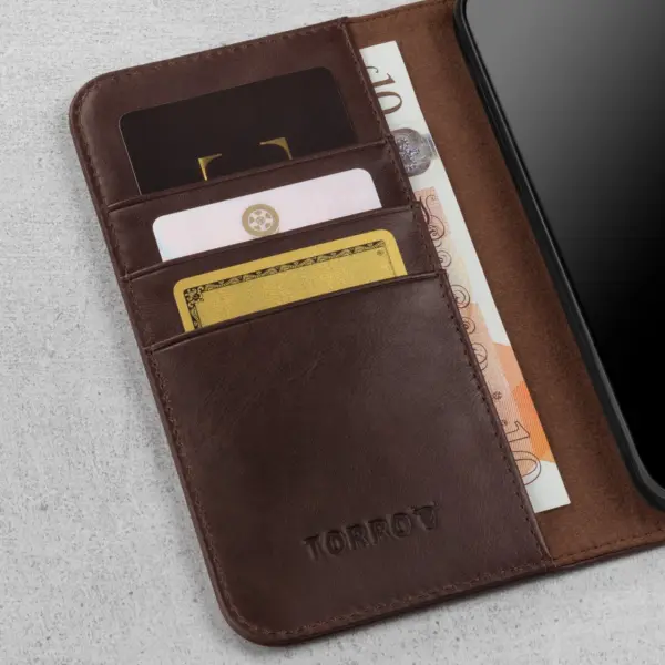 iPhone 11 Lederhülle (mit Standfunktion) - Dunkelbraun – Bild 3