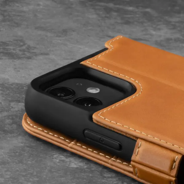 iPhone 12 / iPhone 12 Pro Lederhülle (mit Standfunktion) - Hellbraun – Bild 3