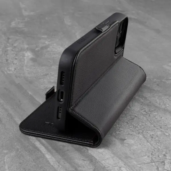 iPhone 13 Pro Max Lederhülle (mit Standfunktion) - Schwarz – Bild 2