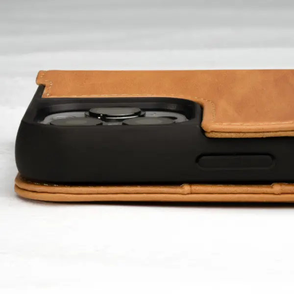 iPhone 14 Pro Leder Folio Hülle (mit MagSafe-Aufladung) - Hellbraun – Bild 4
