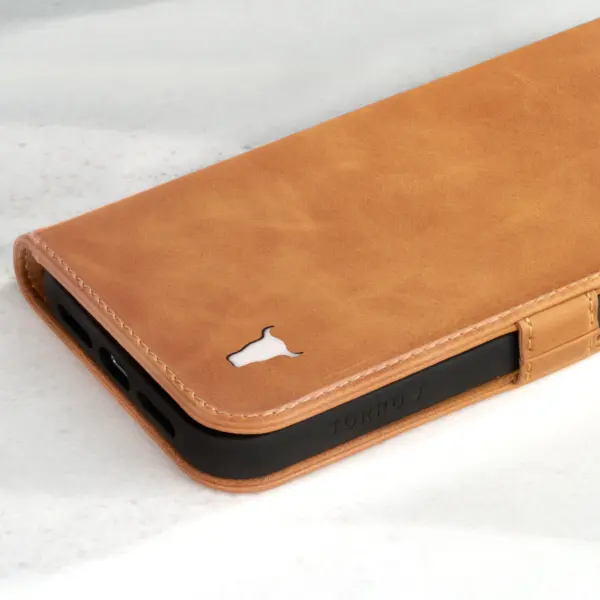iPhone 14 Pro Leder Folio Hülle (mit MagSafe-Aufladung) - Hellbraun – Bild 5