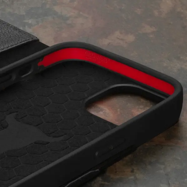 iPhone 15 Plus Lederhülle (mit Standfunktion) - Schwarz – Bild 5