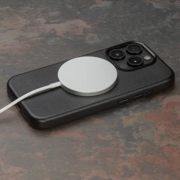 iPhone 15 Pro Leder Bumper Hülle (MagSafe-kompatibel) - Schwarz – Bild 2