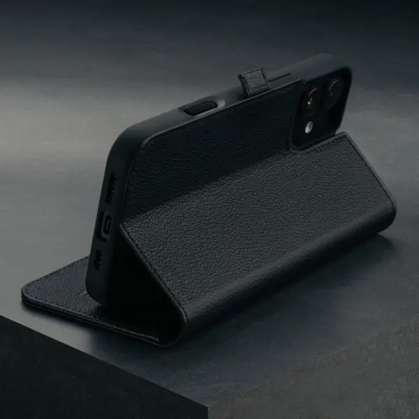 iPhone 16 Plus Lederhülle (mit Standfunktion und MagSafe Laden) - Schwarz – Bild 2