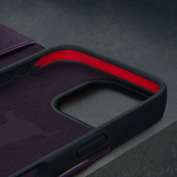 iPhone 16 Pro Lederhülle (mit Standfunktion und MagSafe Laden) - Dunkellila – Bild 5