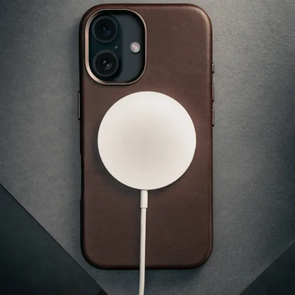 iPhone 16 Schlank Leder Bumper Hülle - Dunkelbraun – Bild 2