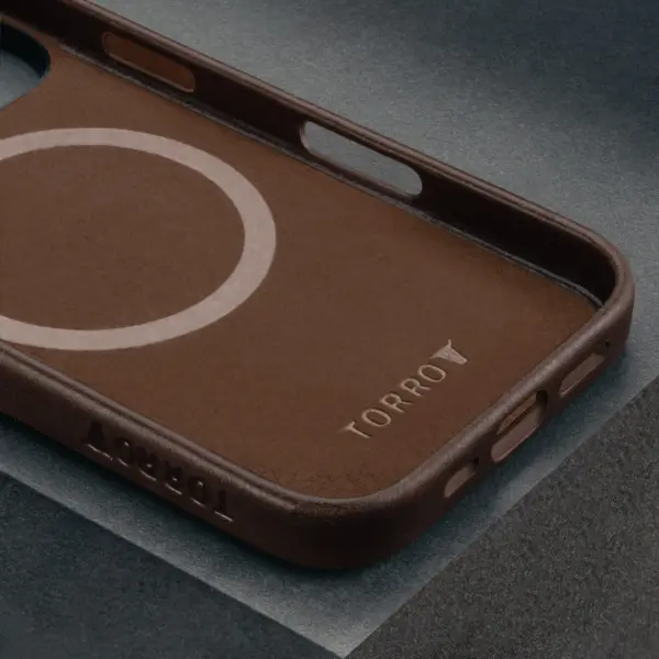 iPhone 16 Schlank Leder Bumper Hülle - Dunkelbraun – Bild 4