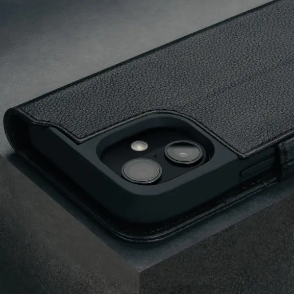 iPhone 16 Lederhülle (mit Standfunktion und MagSafe Laden) - Schwarz – Bild 4