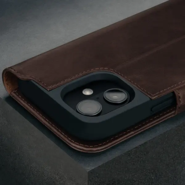 iPhone 16 Lederhülle (mit Standfunktion und MagSafe Laden) - Dunkelbraun – Bild 4