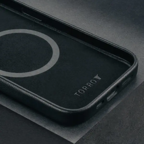 iPhone 16e Leder Bumper Hülle - Schwarz – Bild 4
