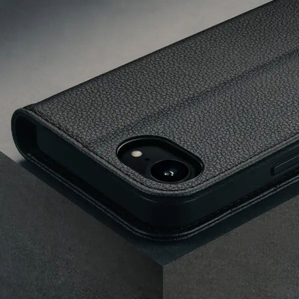 iPhone 16e Lederhülle - Schwarz – Bild 4