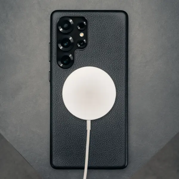 Galaxy S25 Ultra Leder Bumper Hülle (Qi2/MagSafe-Ladekompatibel) - Schwarz – Bild 2
